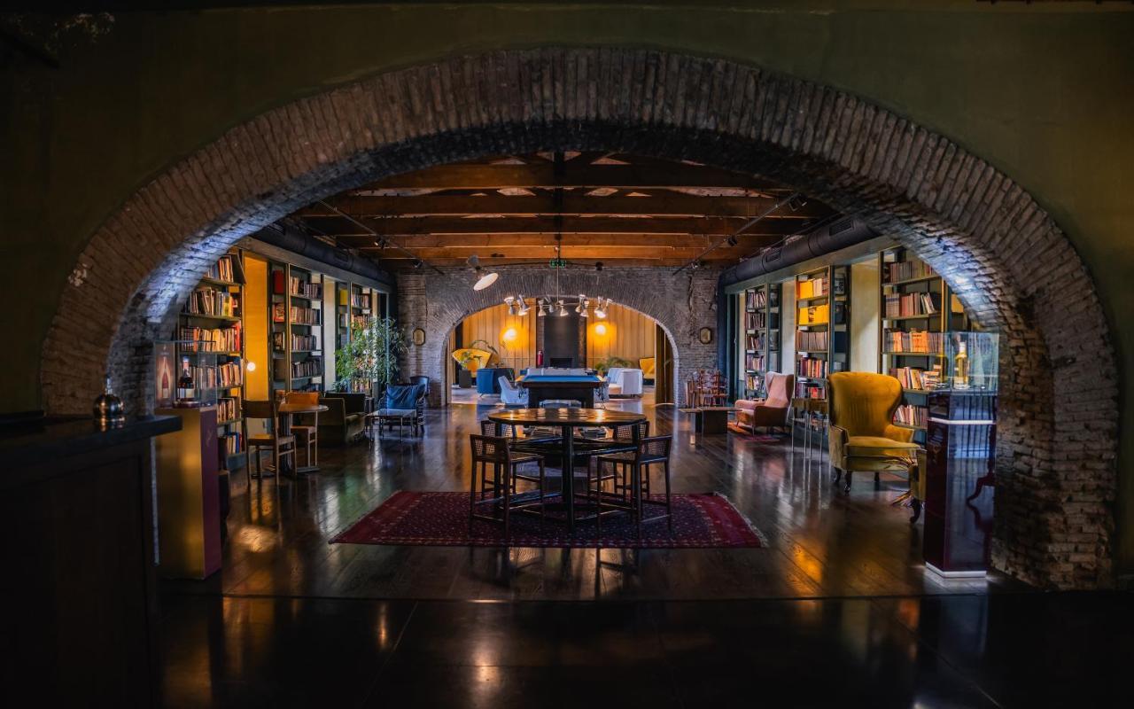 Tsinandali Estate, A Radisson Collection Hotel المظهر الخارجي الصورة Library at the Hotel